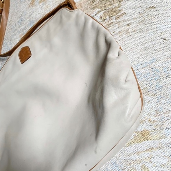 Celine crossbody, beautiful buttery ivory leather - Picture 4 of 13